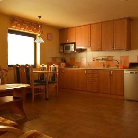Za Kaplicku Guest House Hovorany Ngoại thất bức ảnh